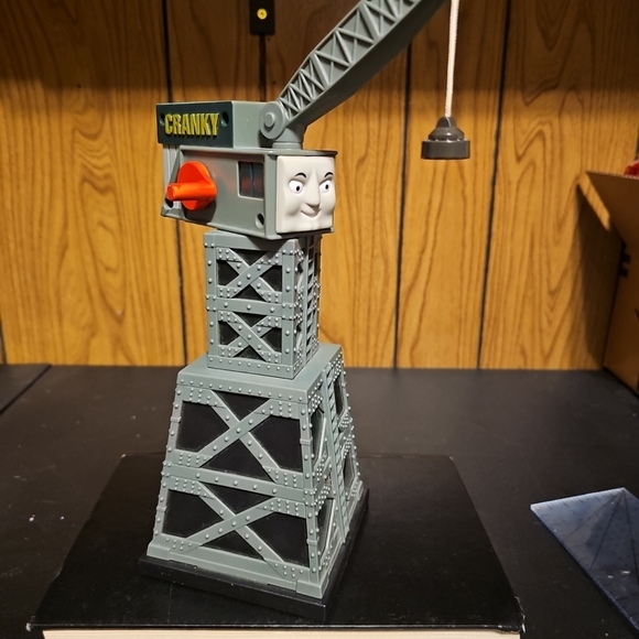 Cranky The Crane Magnetic Cargo Lift Playset Take Along n Play Thomas Train 12" - Picture 2 of 4